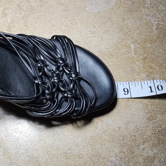 First Made In Italy Black Strappy Wedge Sandals Size 37 EUR - Picture 9 of 9